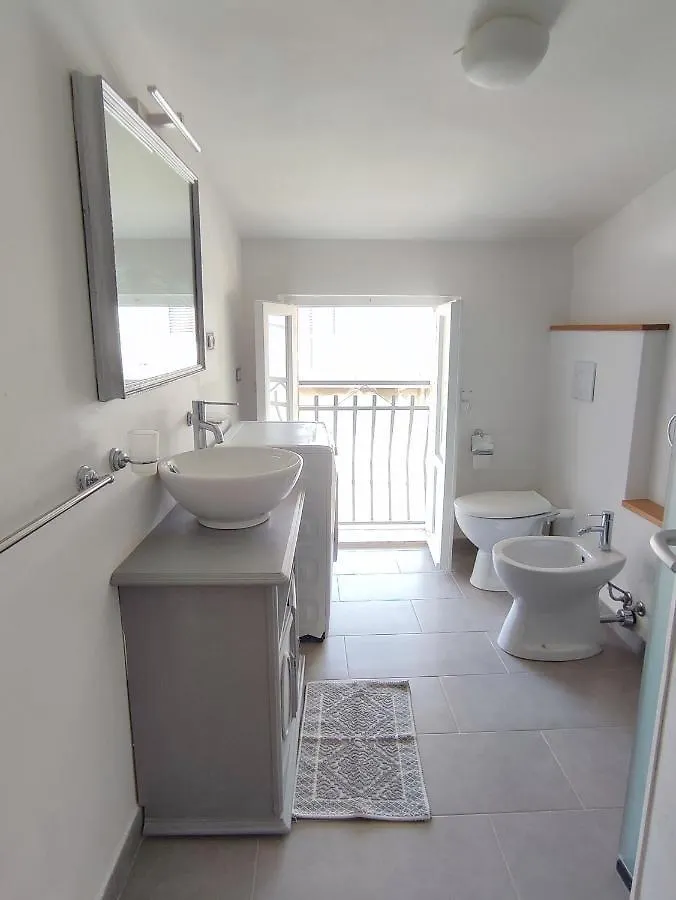 Apartmán La Mansarda Tortolì 0*,